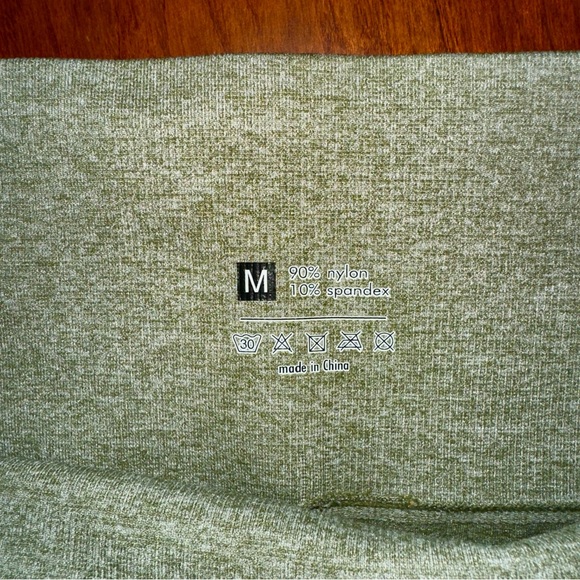 Heather Green Booty Boost Leggings - Picture 3 of 3